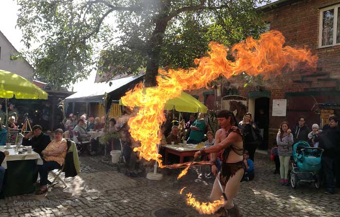 Feuer- und Schlangen am nachmittag